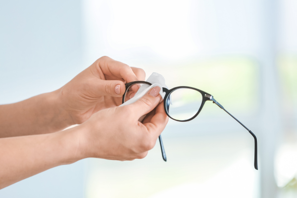 cuidados com oculos de grau